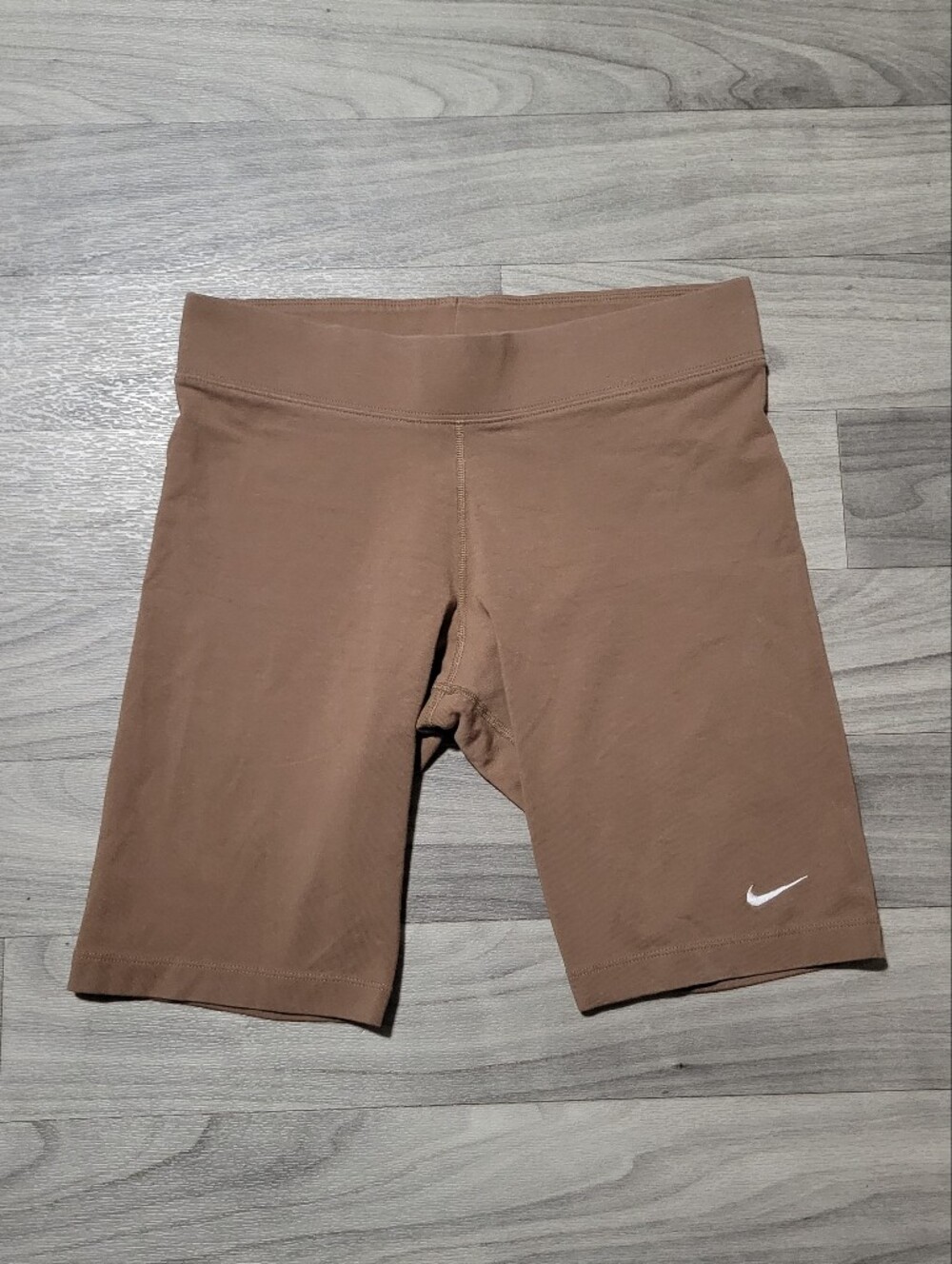 Nike Mid Rise Biker Shorts